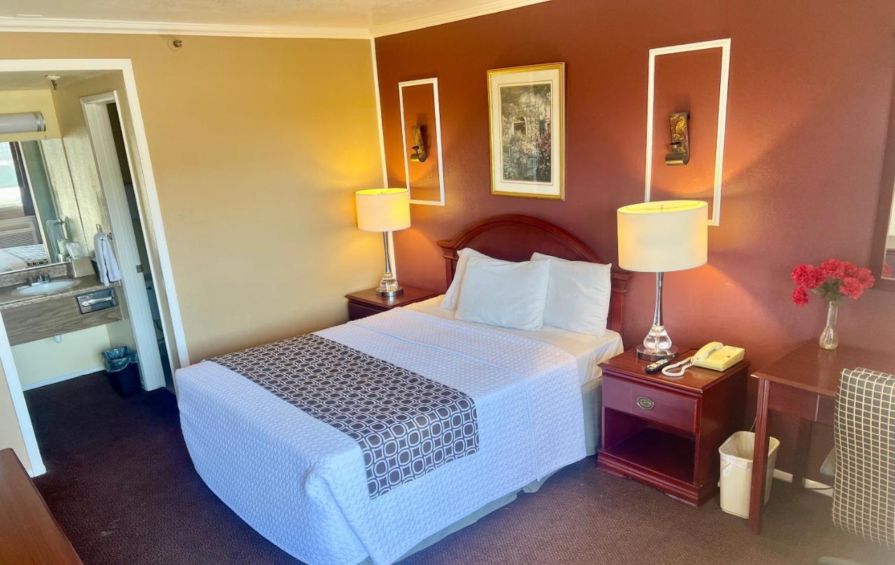Park Avenue Inn & Suites Victorville Eksteriør billede