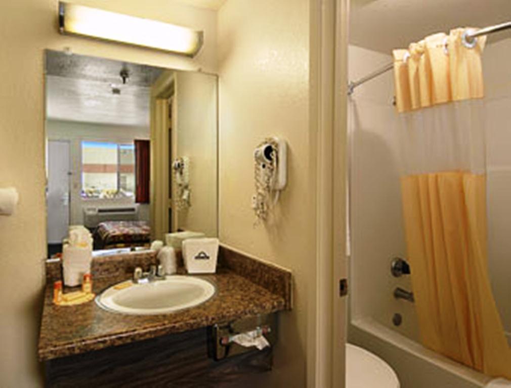Park Avenue Inn & Suites Victorville Værelse billede