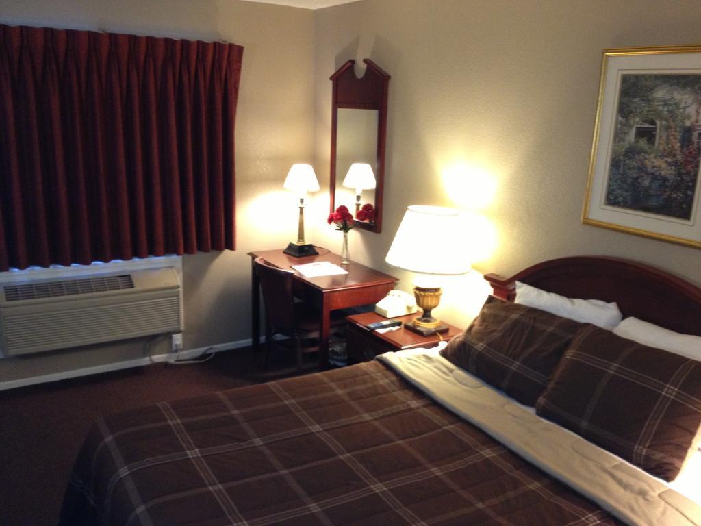 Park Avenue Inn & Suites Victorville Værelse billede