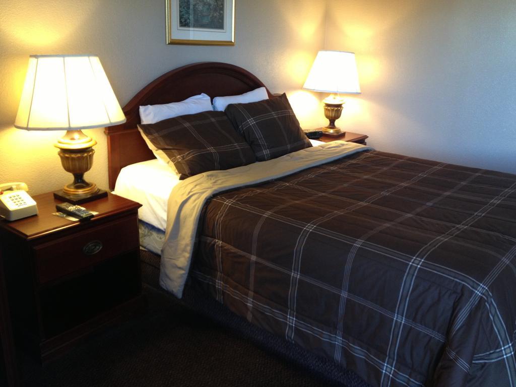 Park Avenue Inn & Suites Victorville Værelse billede