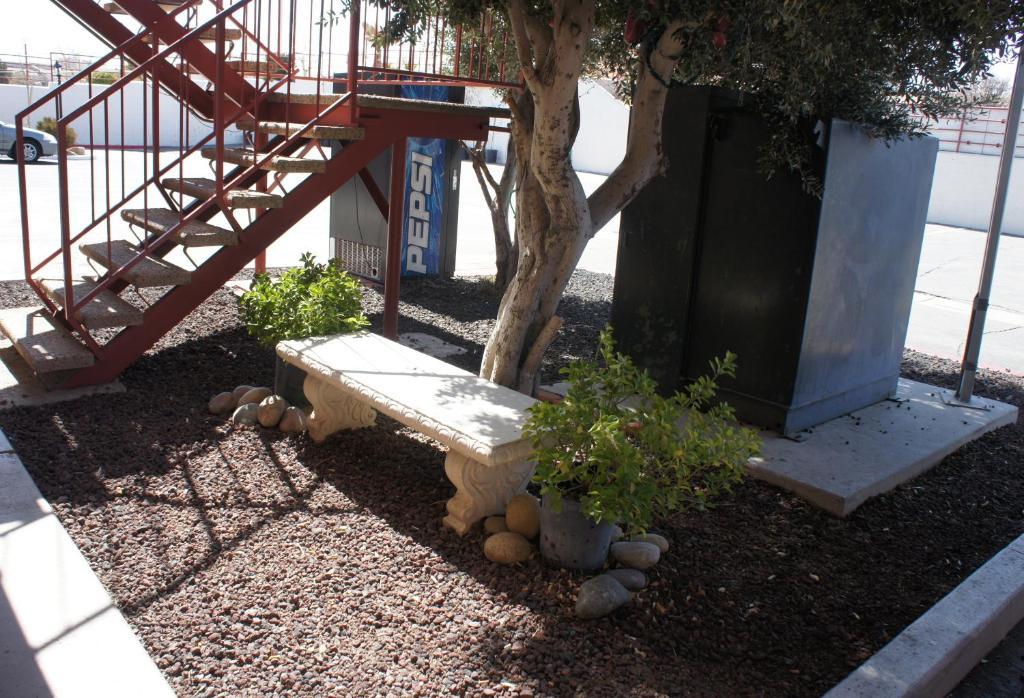 Park Avenue Inn & Suites Victorville Eksteriør billede